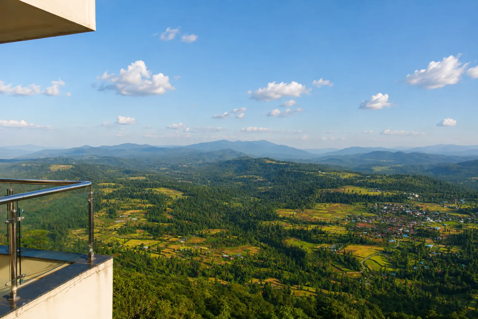 Wide Saputara valley panorama from Toran Hill Resort